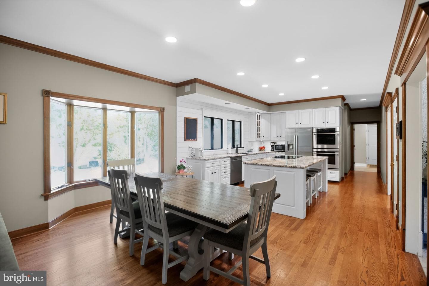 6921 Bond Street photo 17