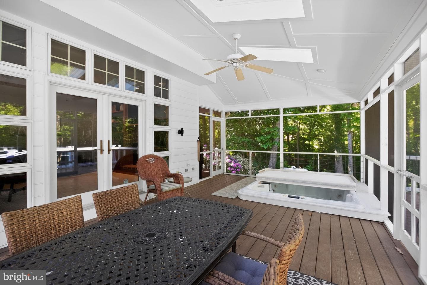 6921 Bond Street photo 20