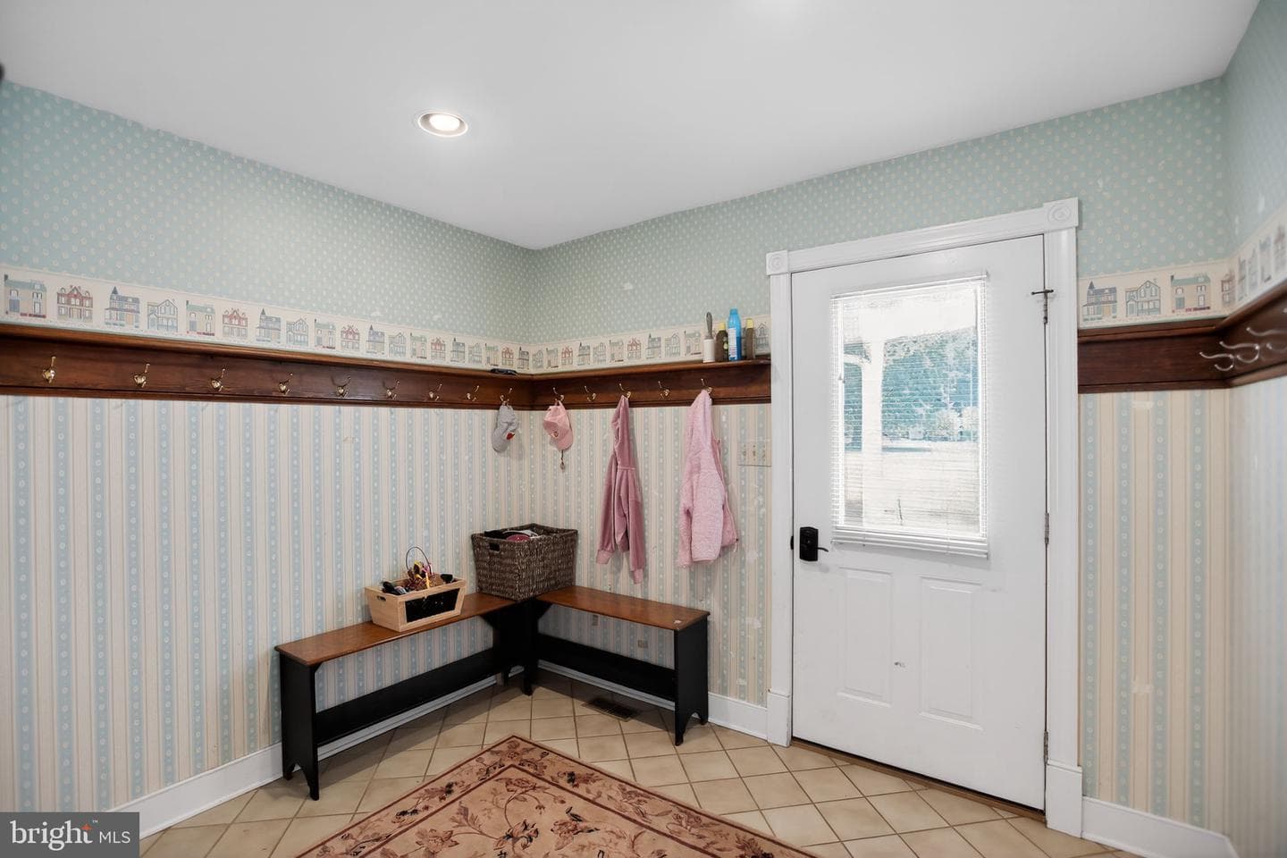 6921 Bond Street photo 24