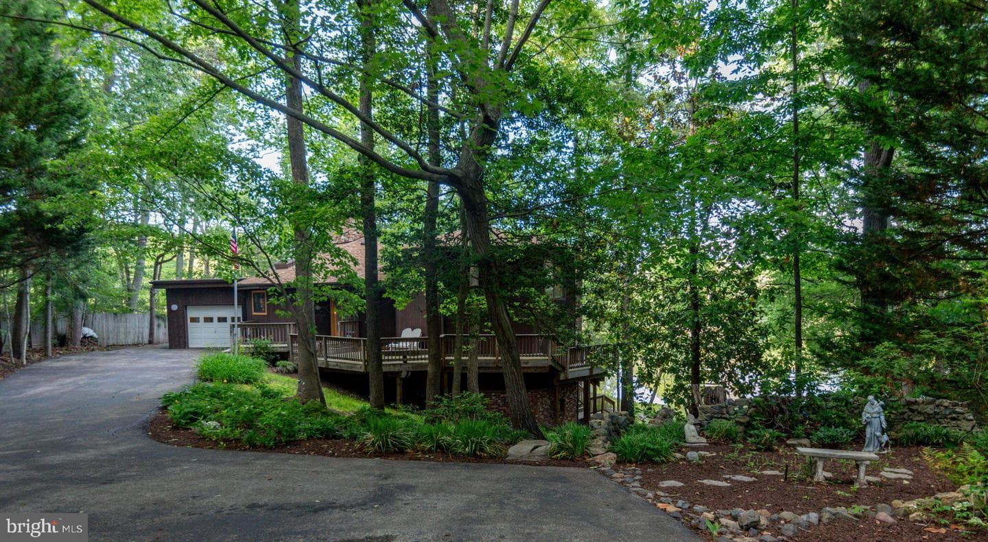 4721 Rock Creek Circle photo 18