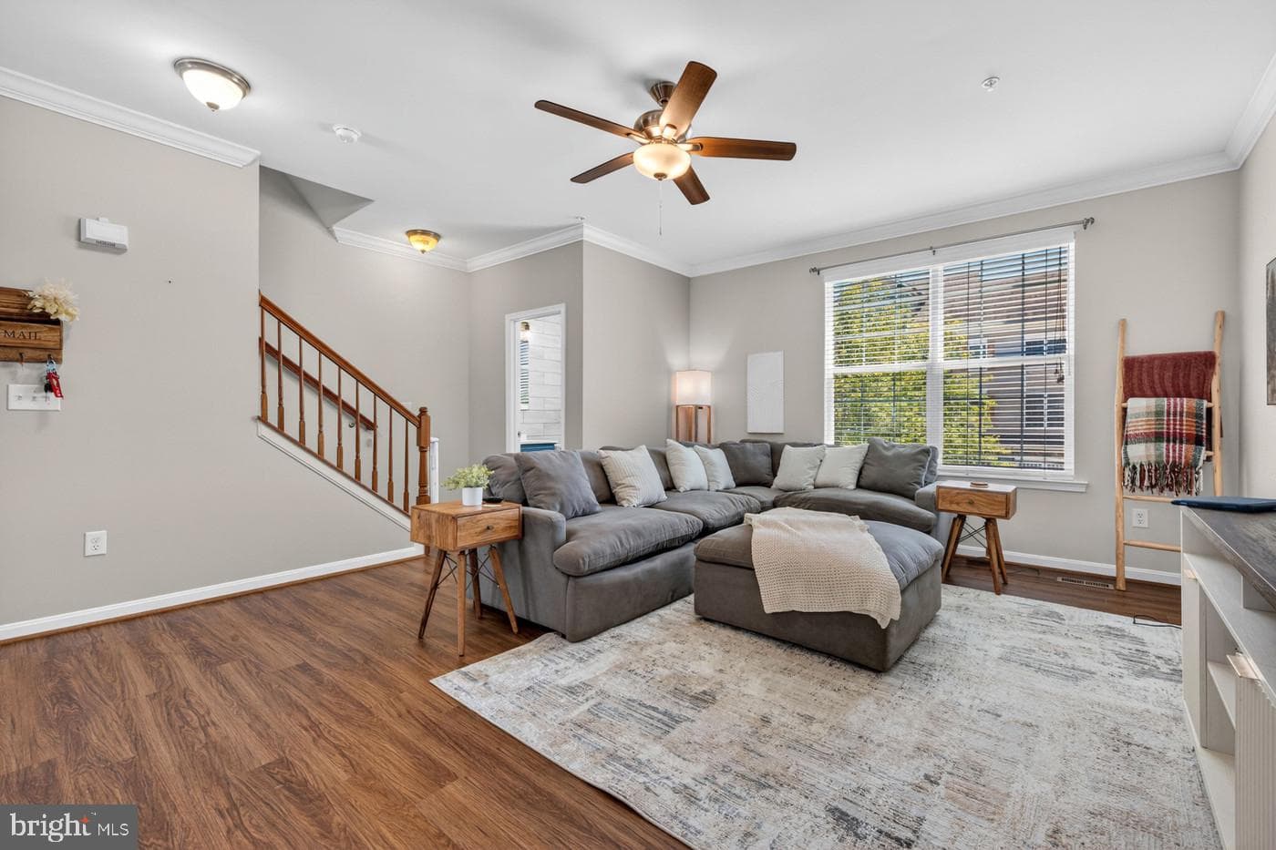 121 Polo Way photo 16