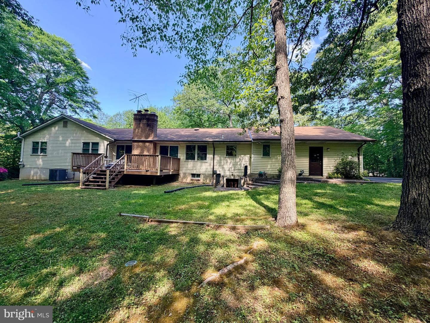 10241 Three Doctors Road photo 2