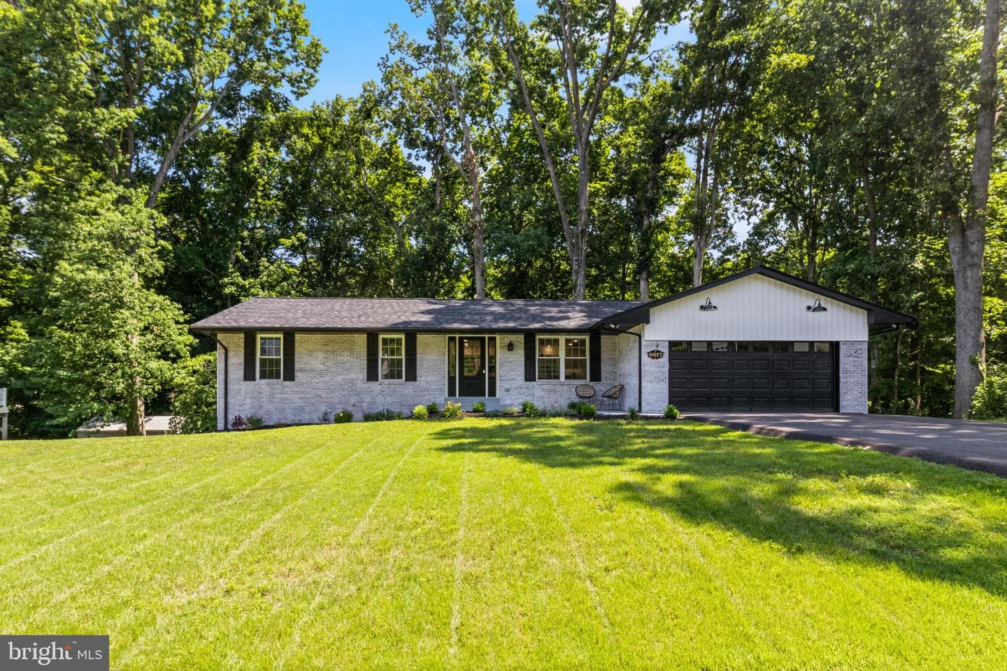 9617 Cortland Lane, Dunkirk