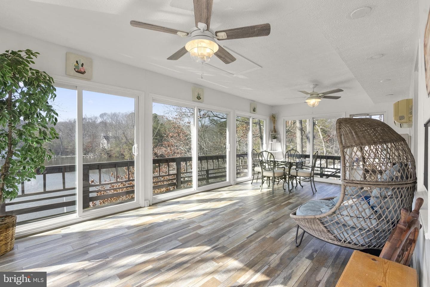 278 Valerie Lane photo 7