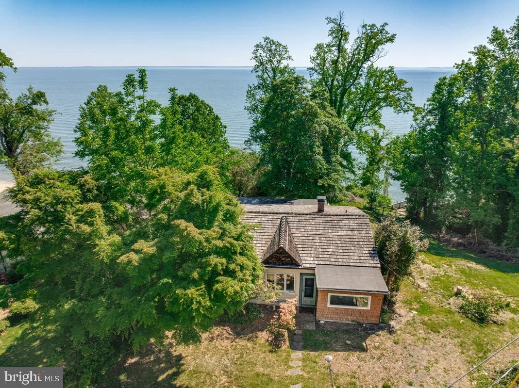 3713 & 3711 Bayview Drive photo 13