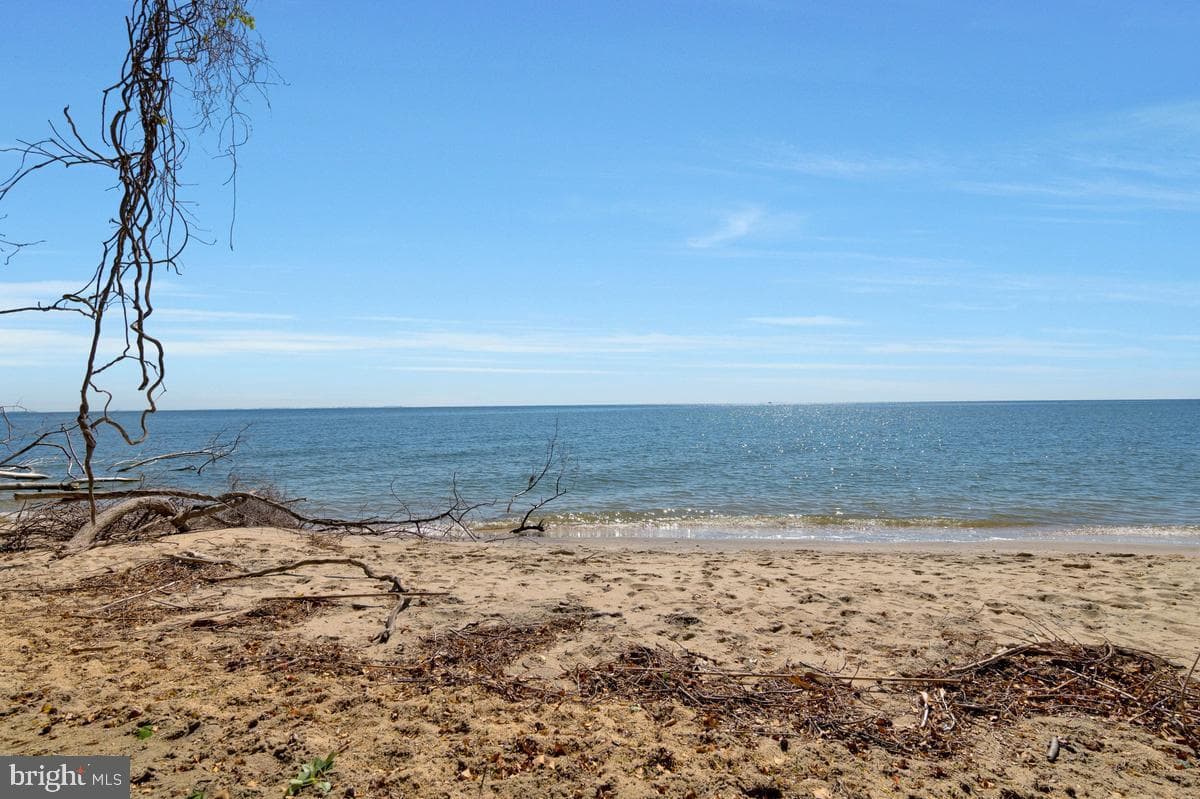 3713 & 3711 Bayview Drive photo 18
