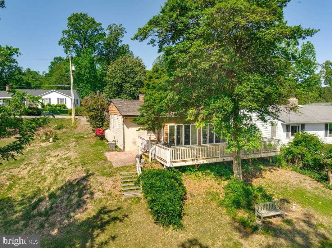 3713 & 3711 Bayview Drive photo 34