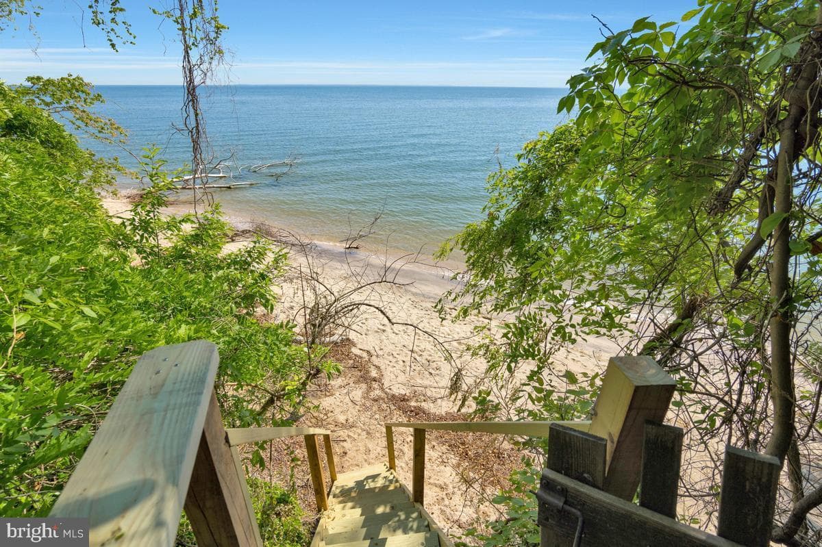 3713 & 3711 Bayview Drive photo 41