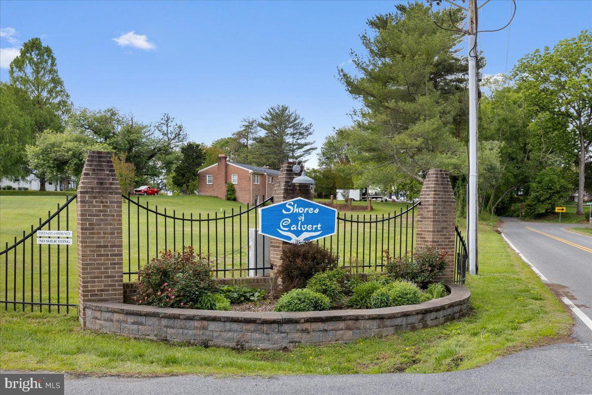3901 Lakeside Ct photo 94
