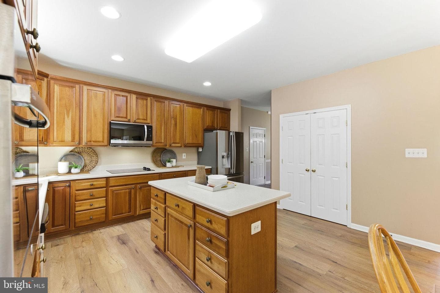 1824 Oriole Way photo 16
