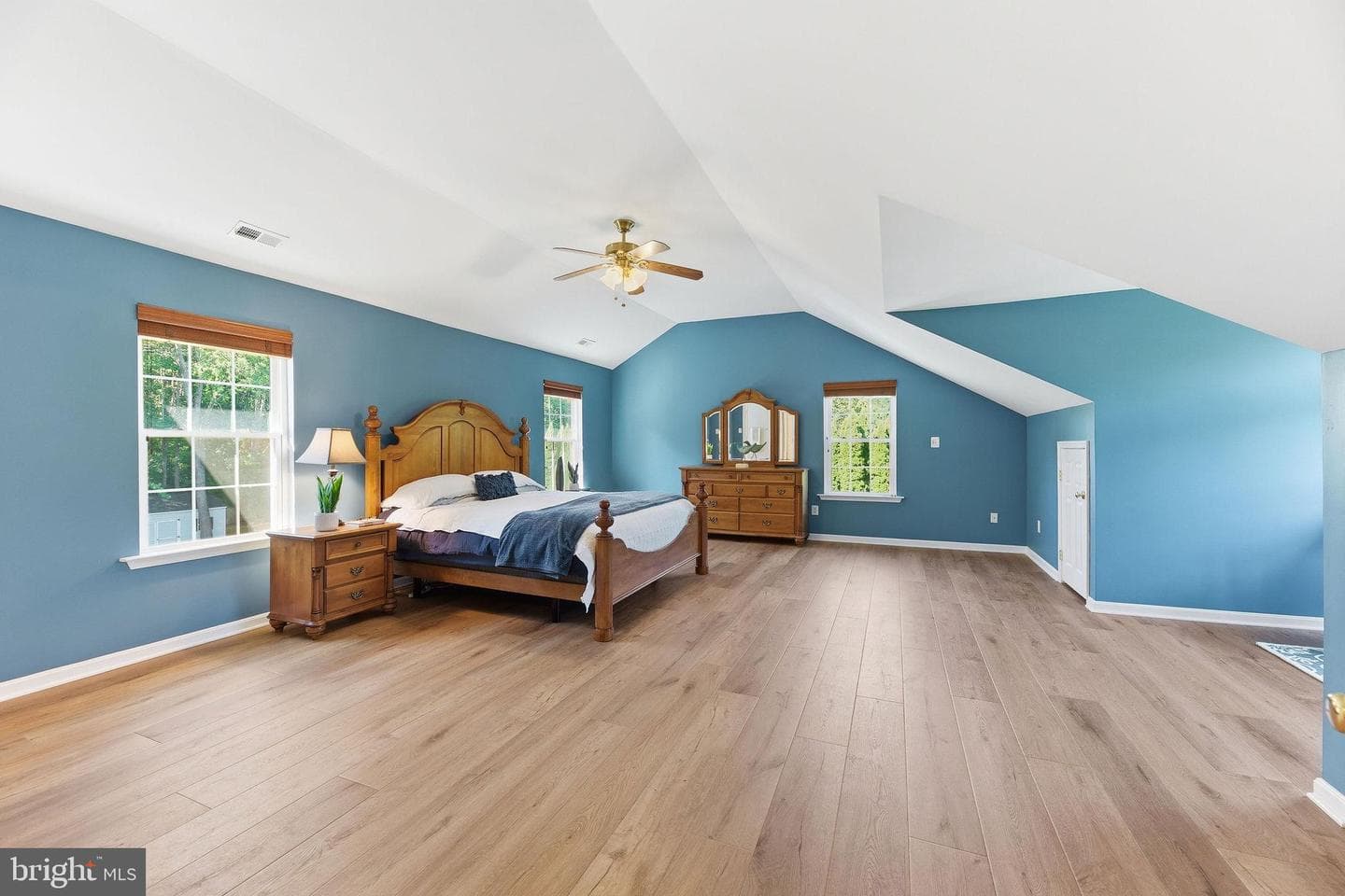 1824 Oriole Way photo 41