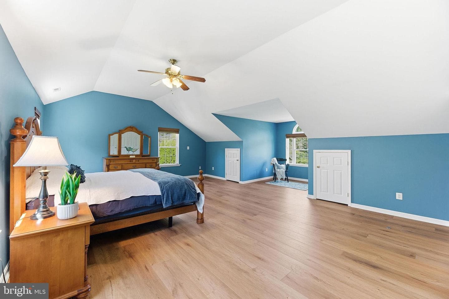 1824 Oriole Way photo 43
