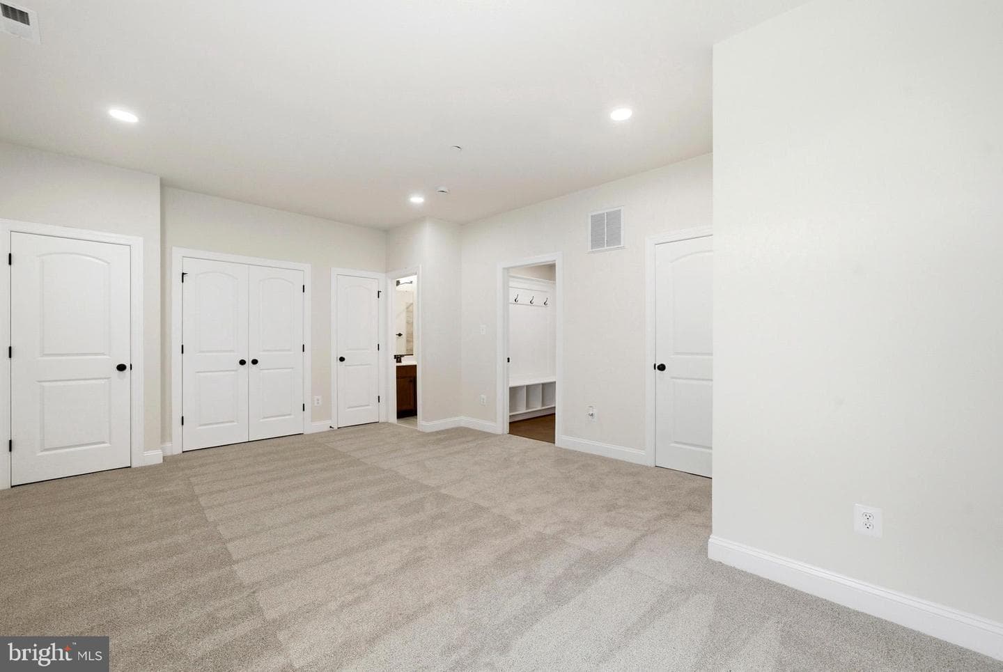 108 Potomac Court photo 36