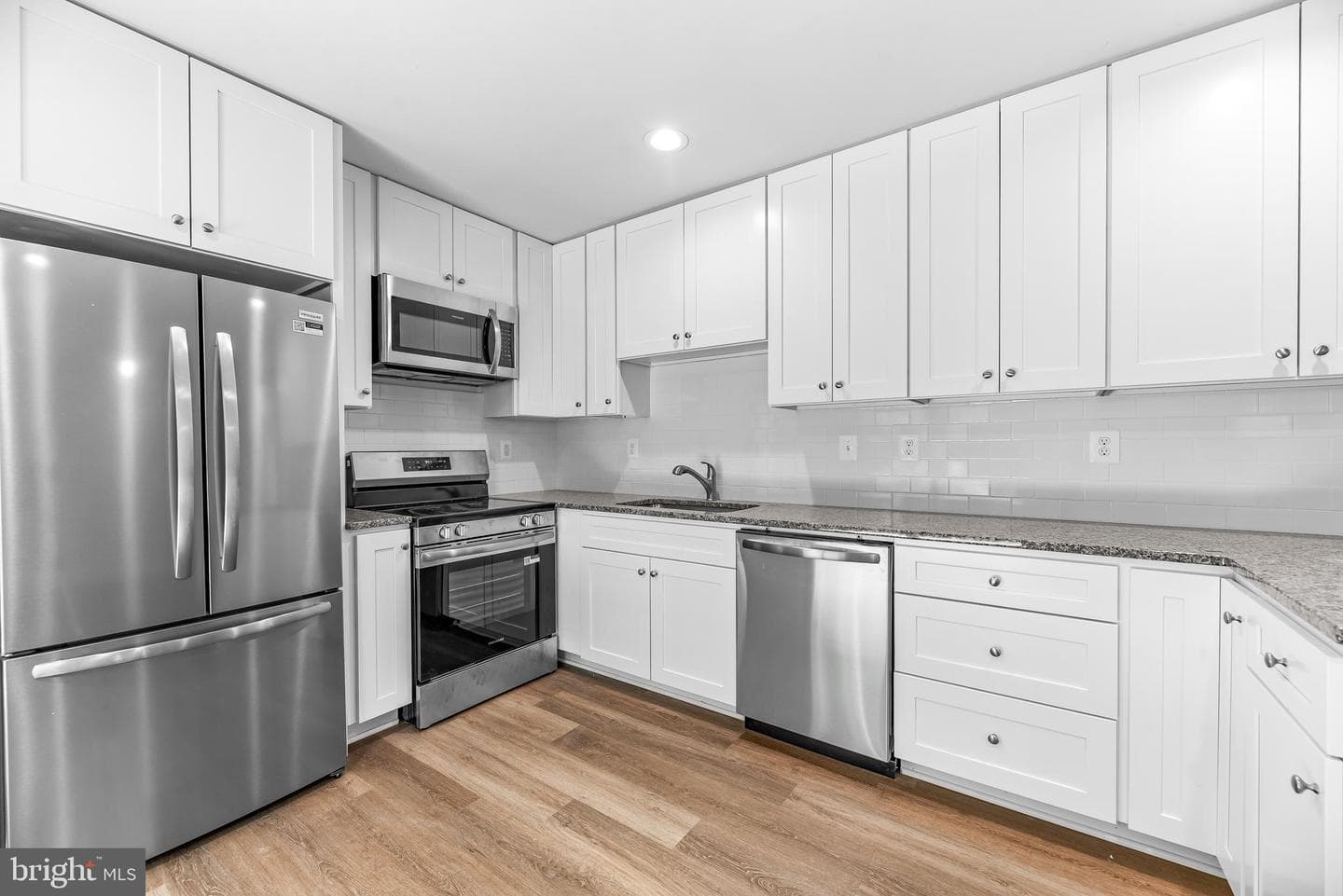 1458 Knight Avenue photo 17