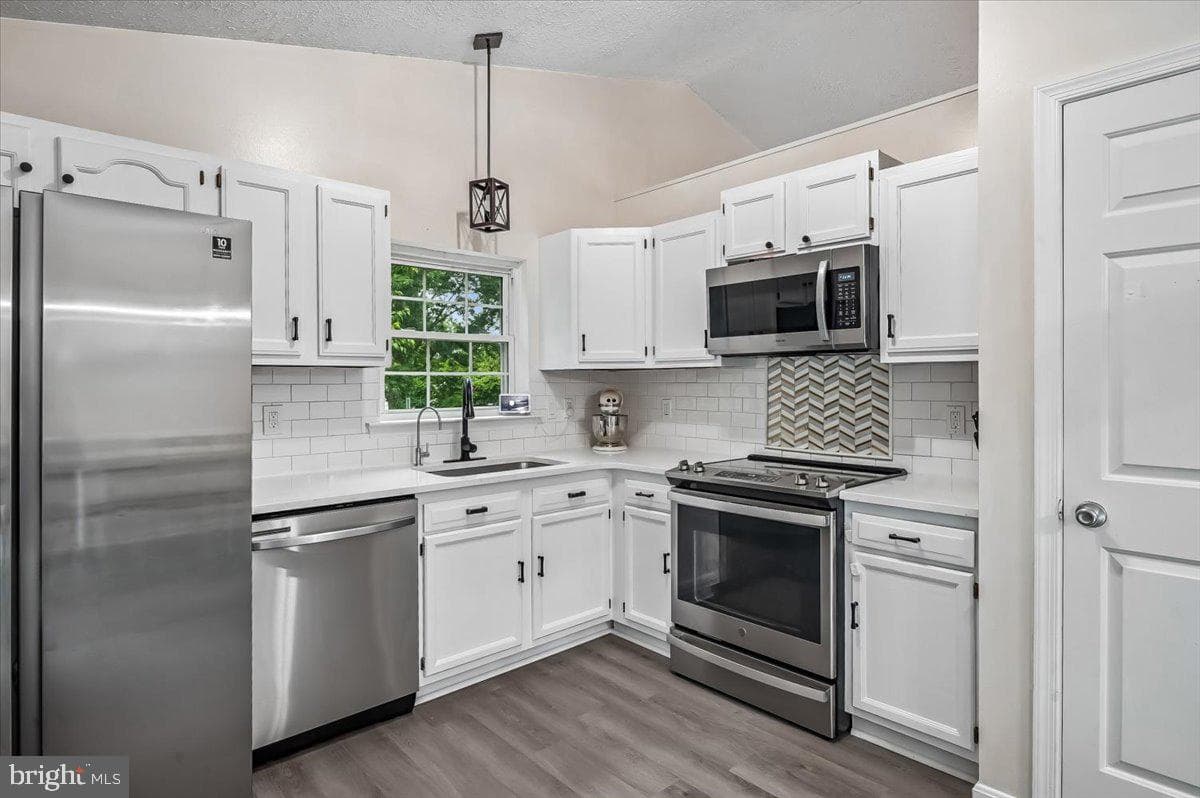 6580 11th Street photo 24