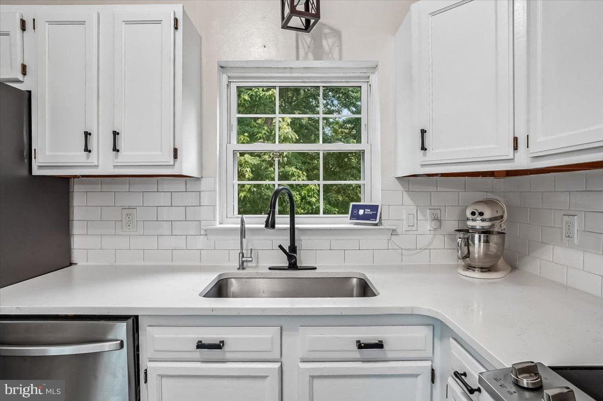 6580 11th Street photo 25