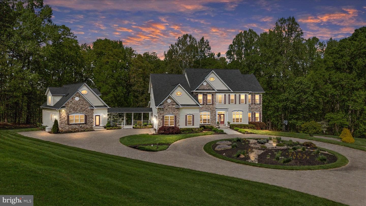 3740 Larkview Court, Dunkirk