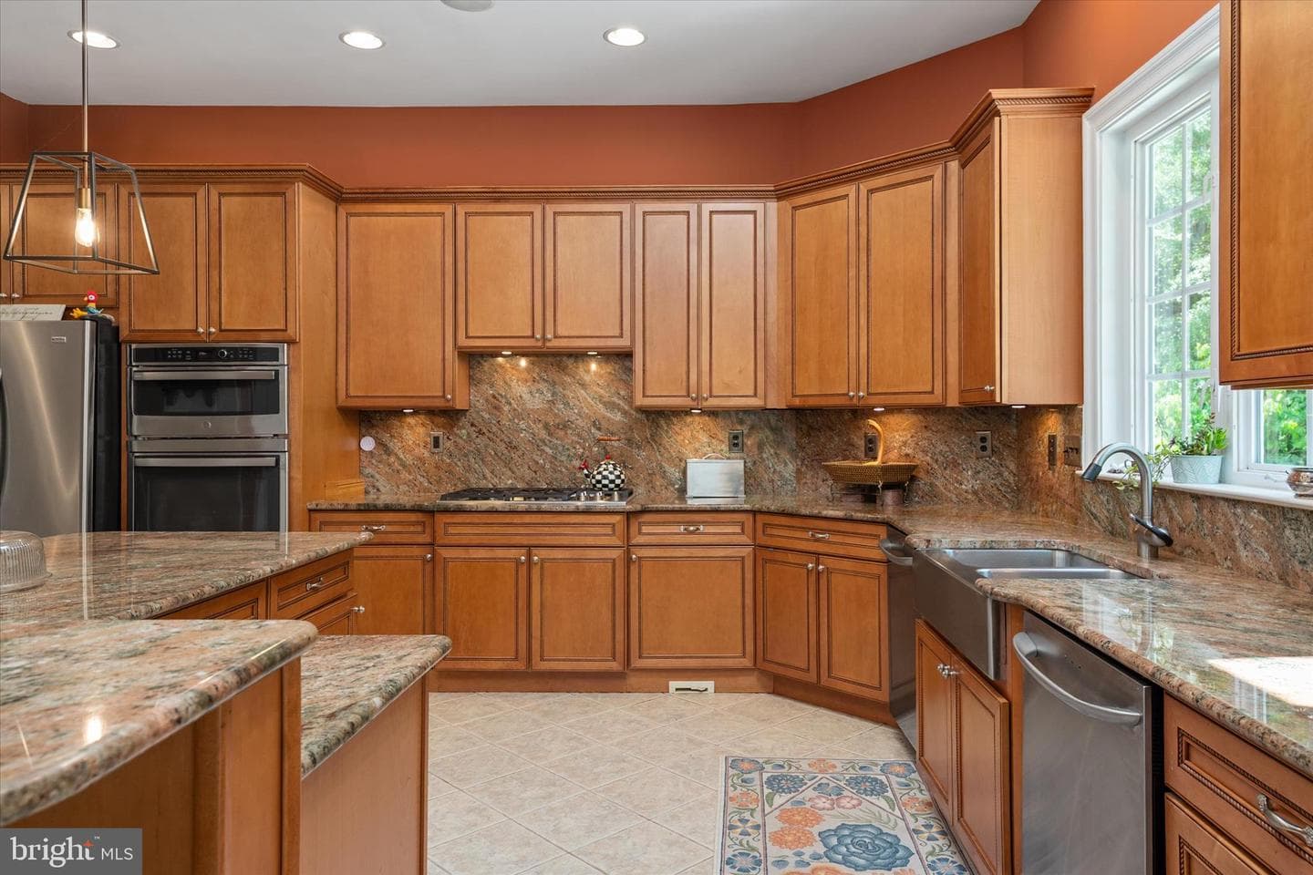 3740 Larkview Court photo 29