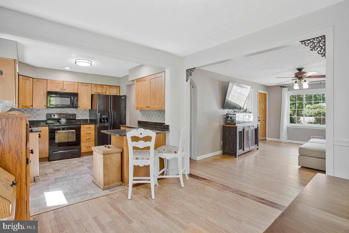 24 Robshire Manor Road photo 10