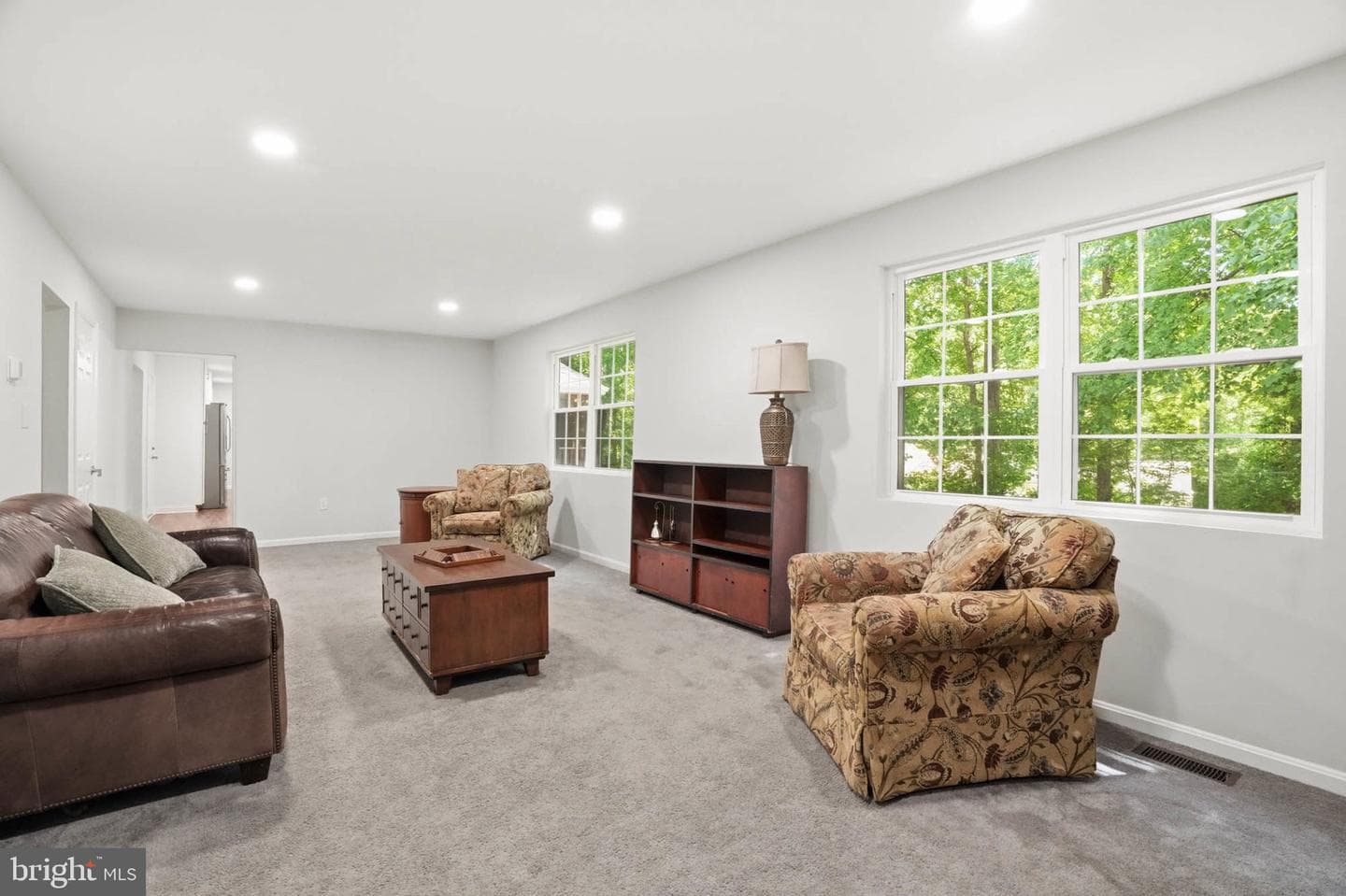 9021 Tonyas Terrace photo 14