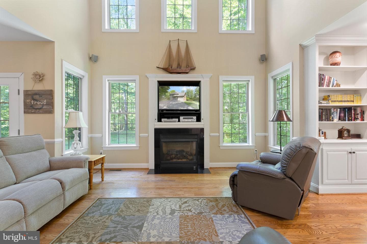 9350 Baker Street photo 27