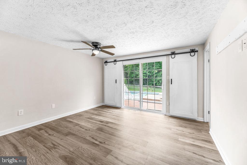 5330 Cove View Drive photo 20
