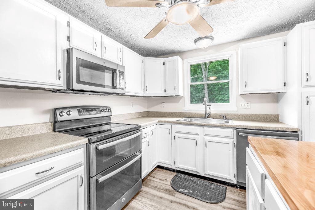 5330 Cove View Drive photo 9