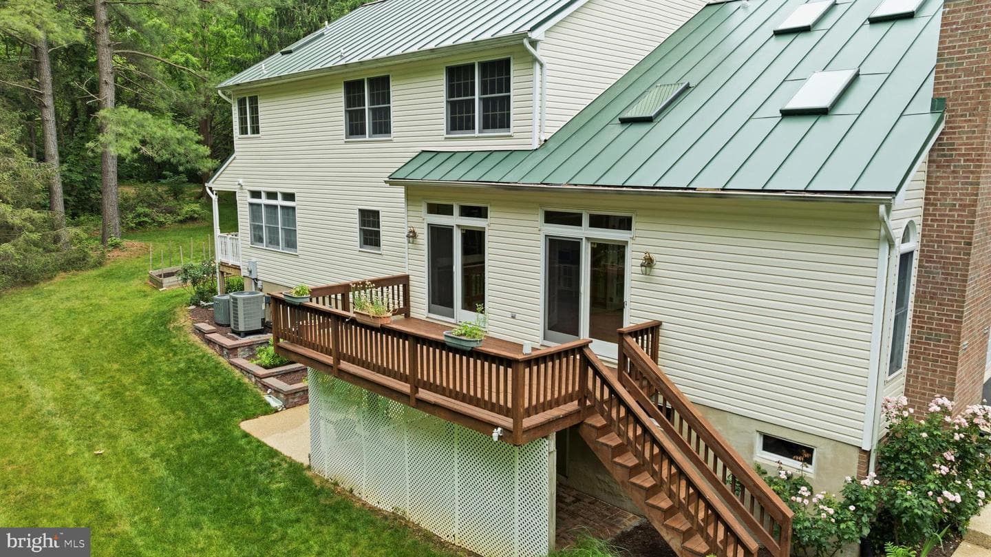 3265 Loring Drive photo 13