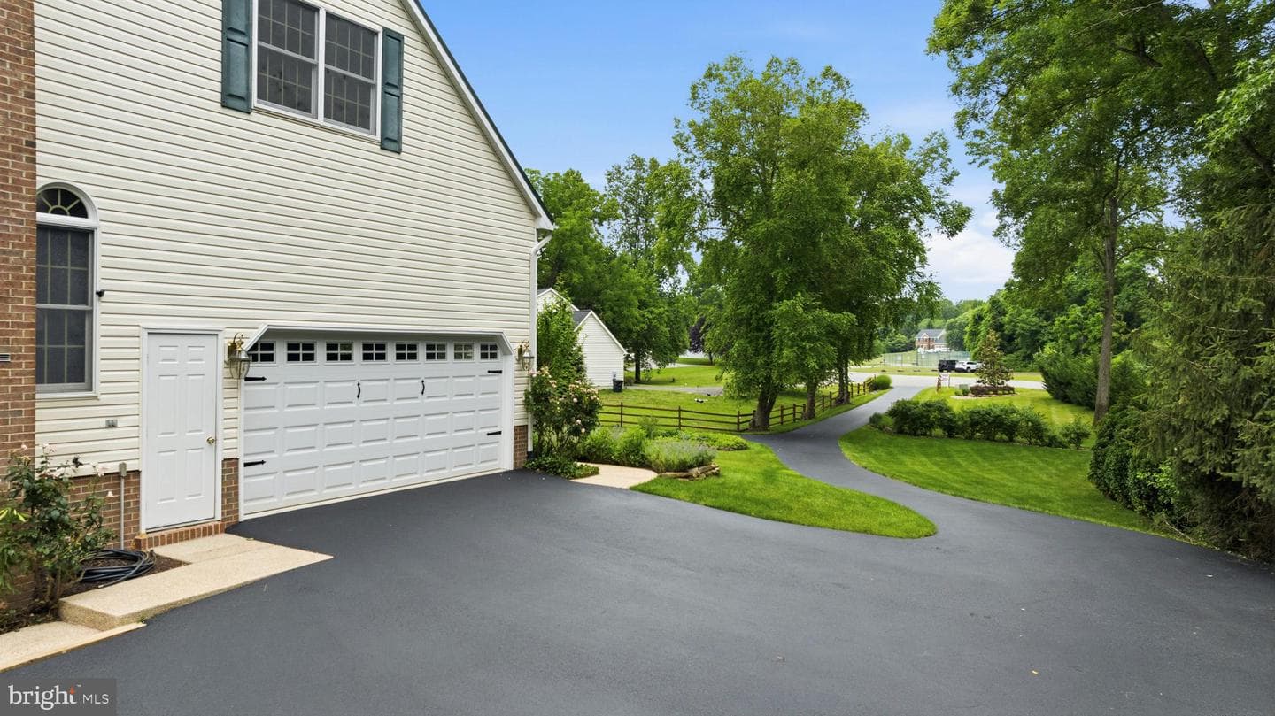 3265 Loring Drive photo 15