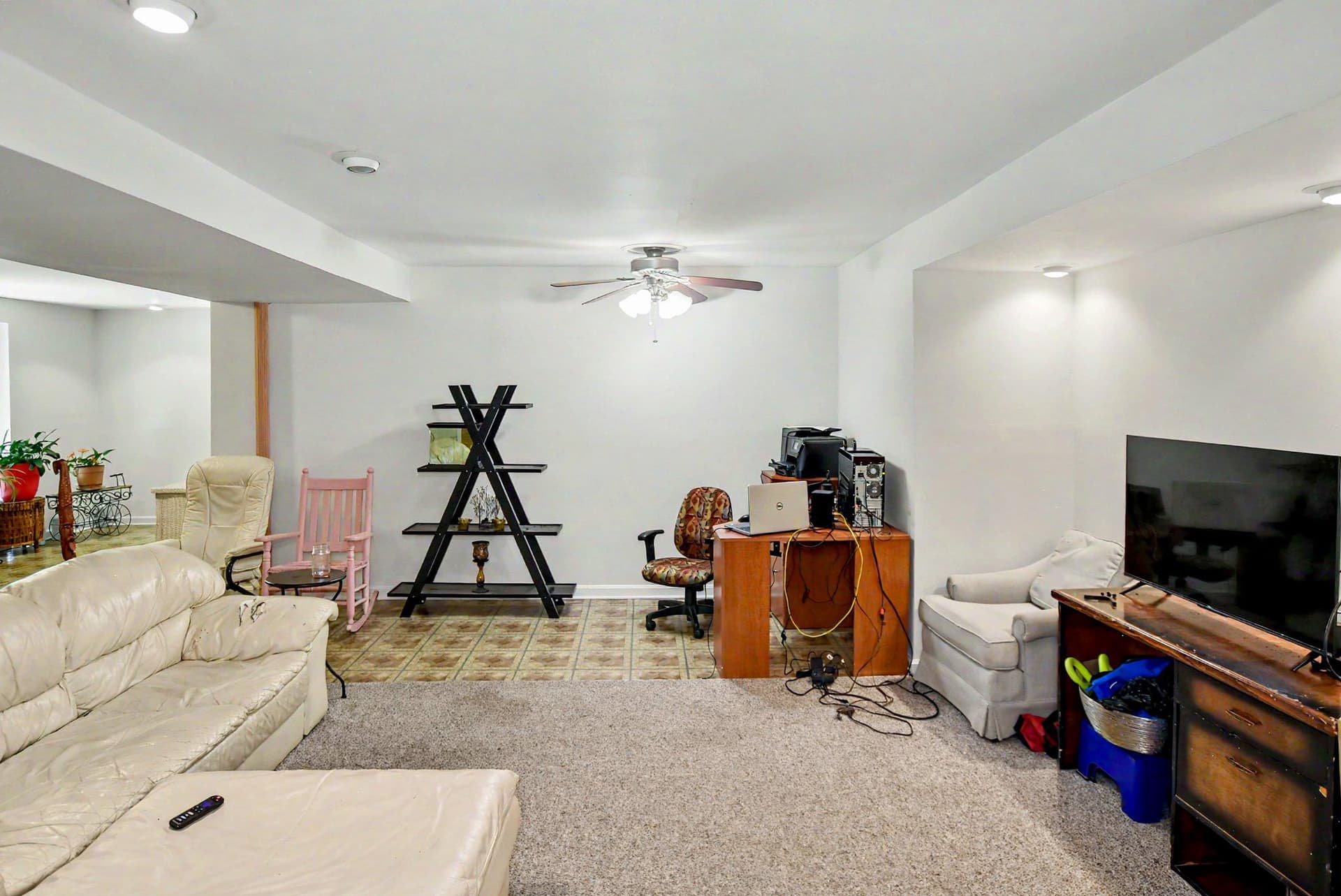 7090 Penny Lane photo 40