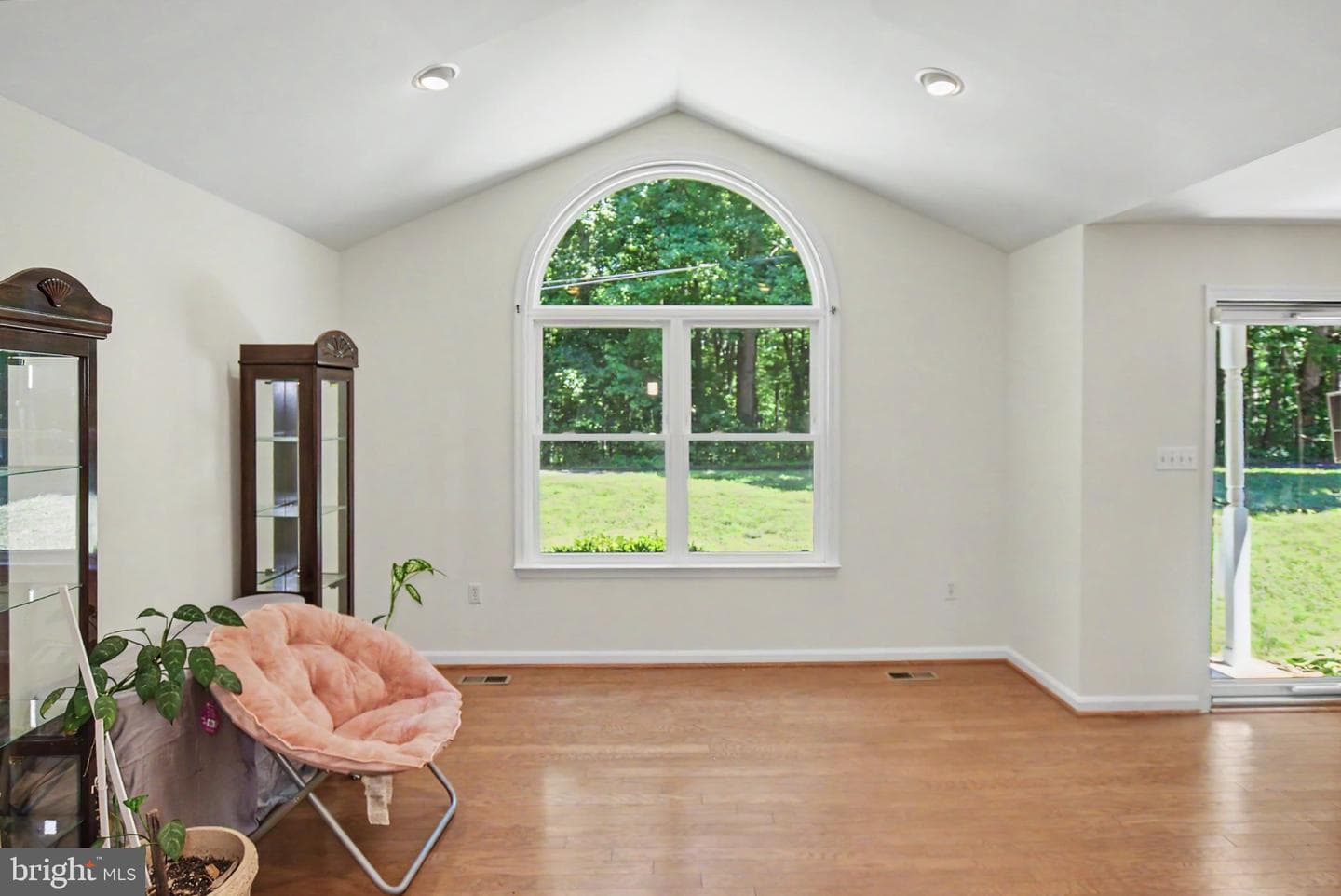 7090 Penny Lane photo 6