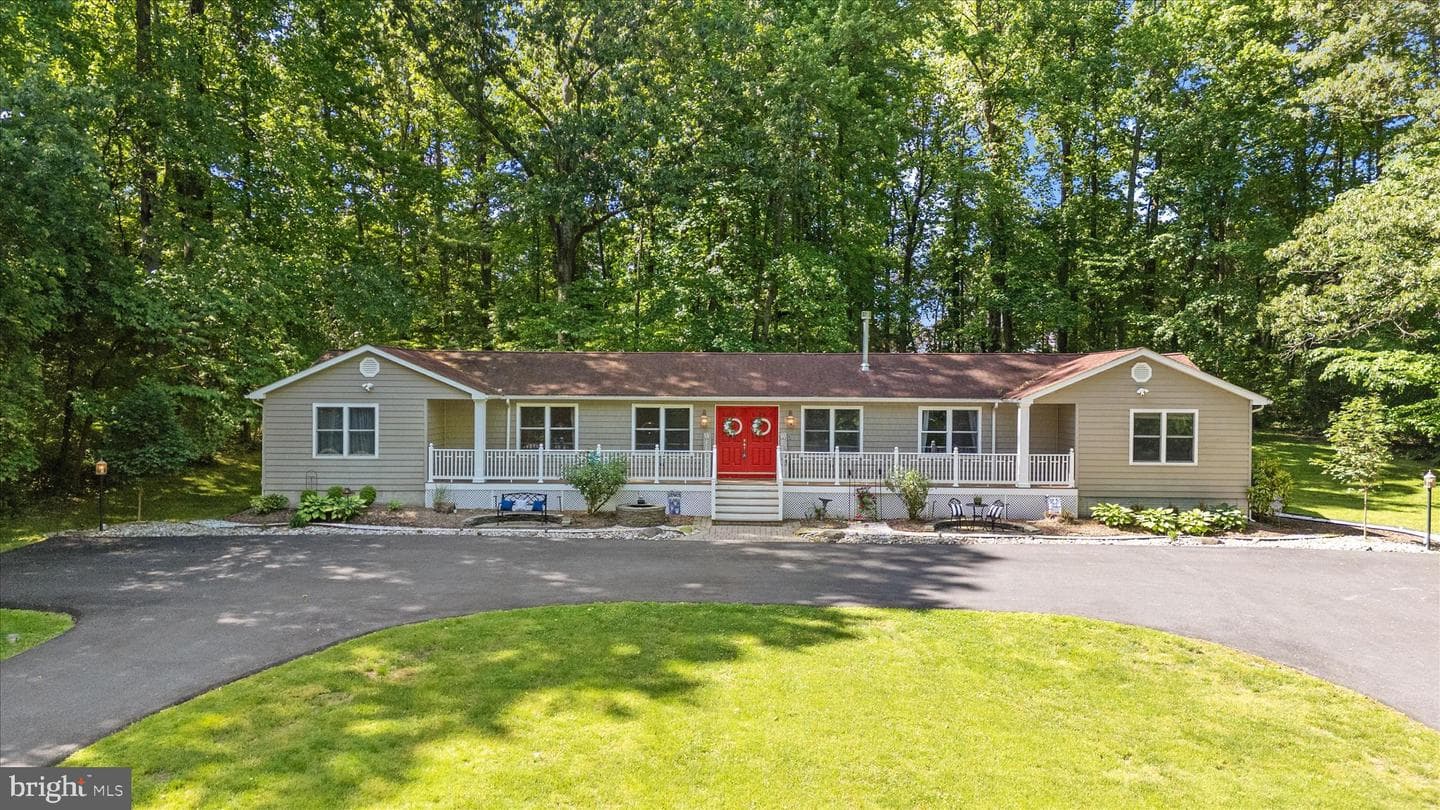 1665 Paris Oaks Road photo 3