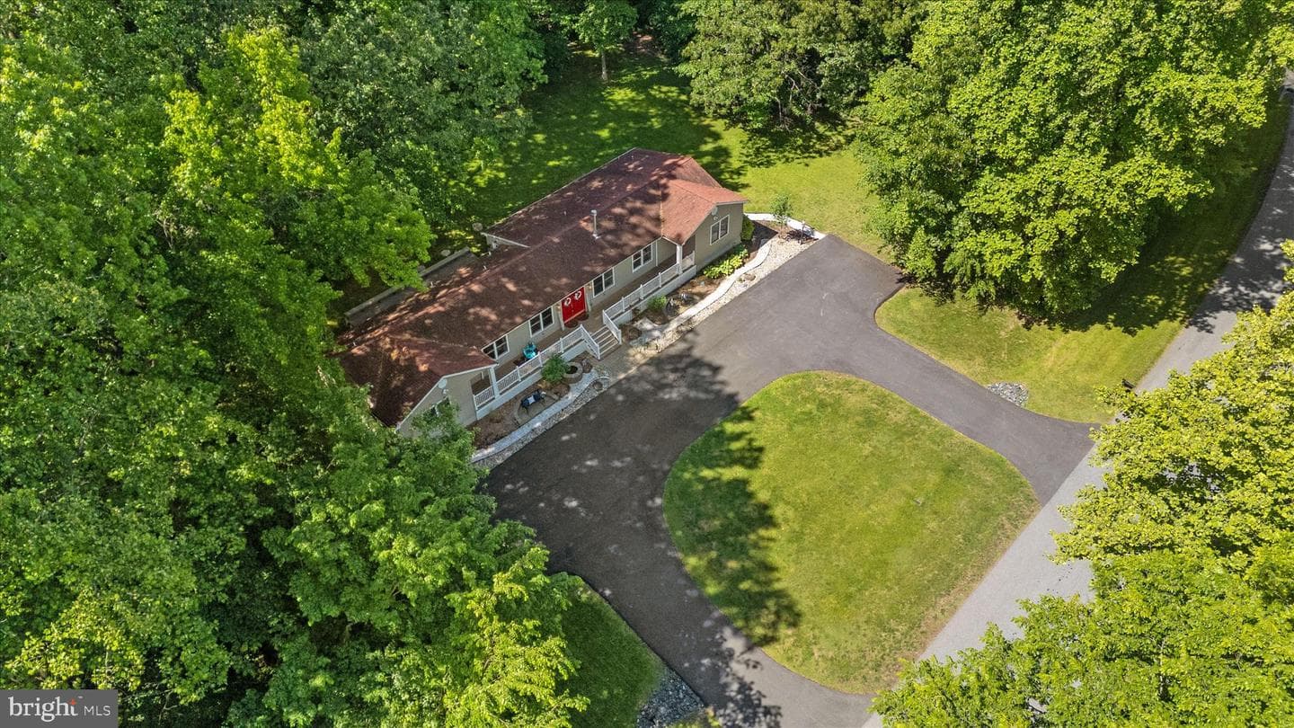 1665 Paris Oaks Road photo 49