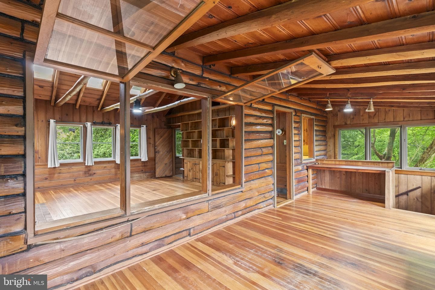 2342 Acacia Road photo 3