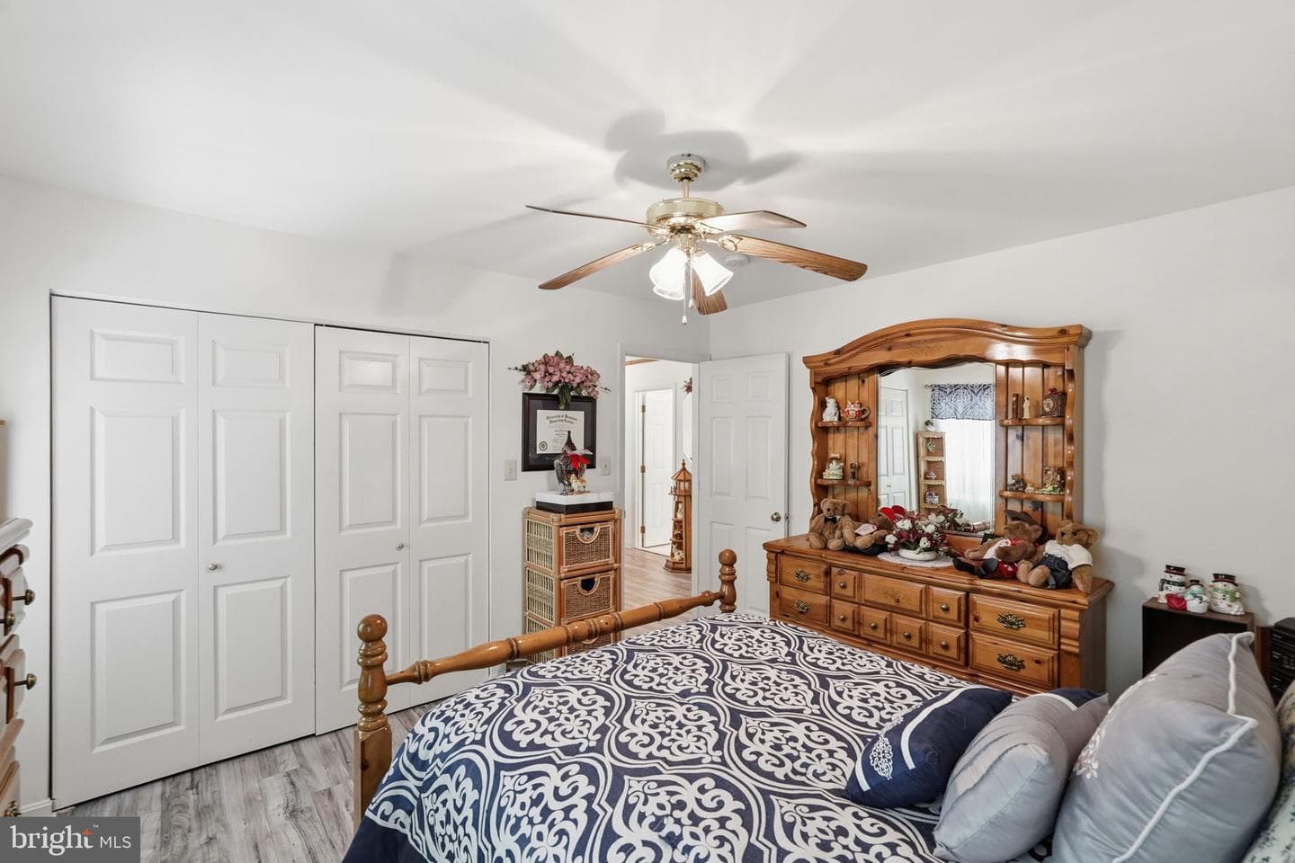 4010 Beach Drive photo 25