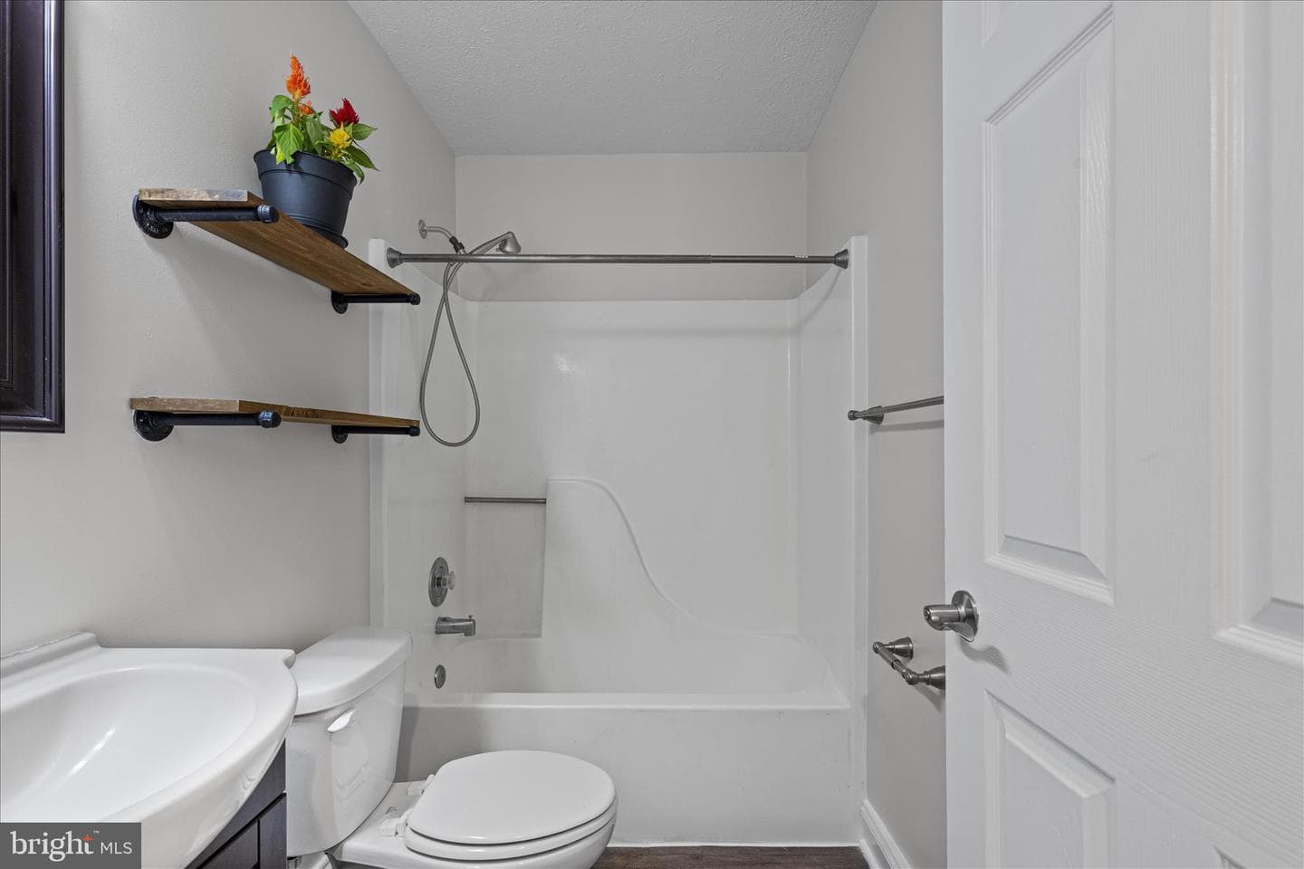 12525 Adobe Circle photo 31