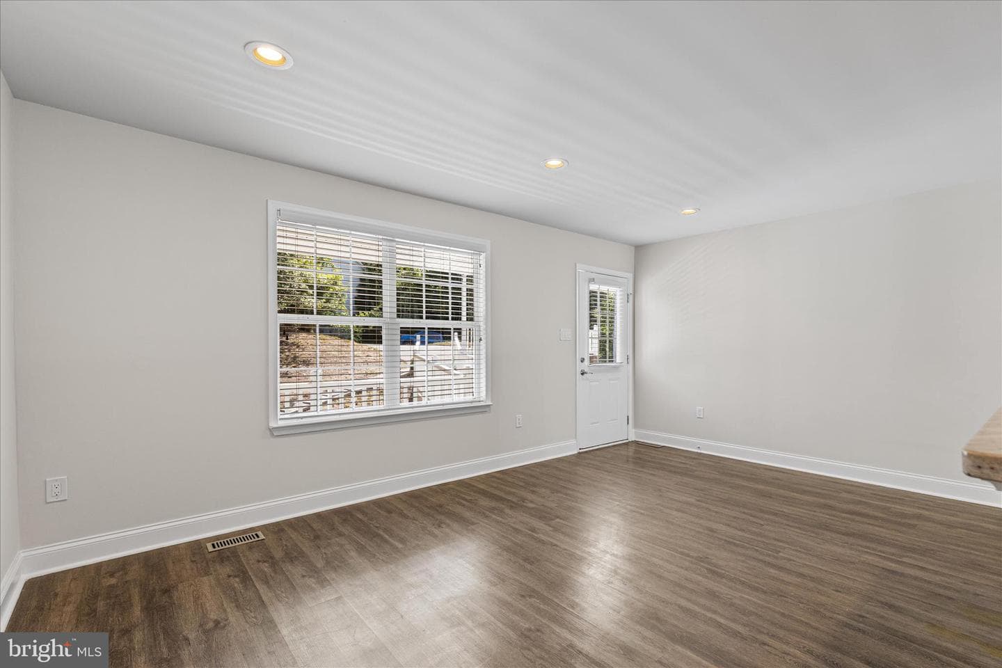 12525 Adobe Circle photo 8