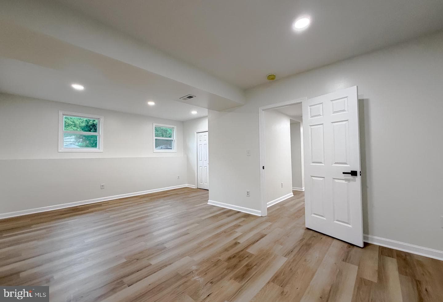 2024 Yew Court photo 38