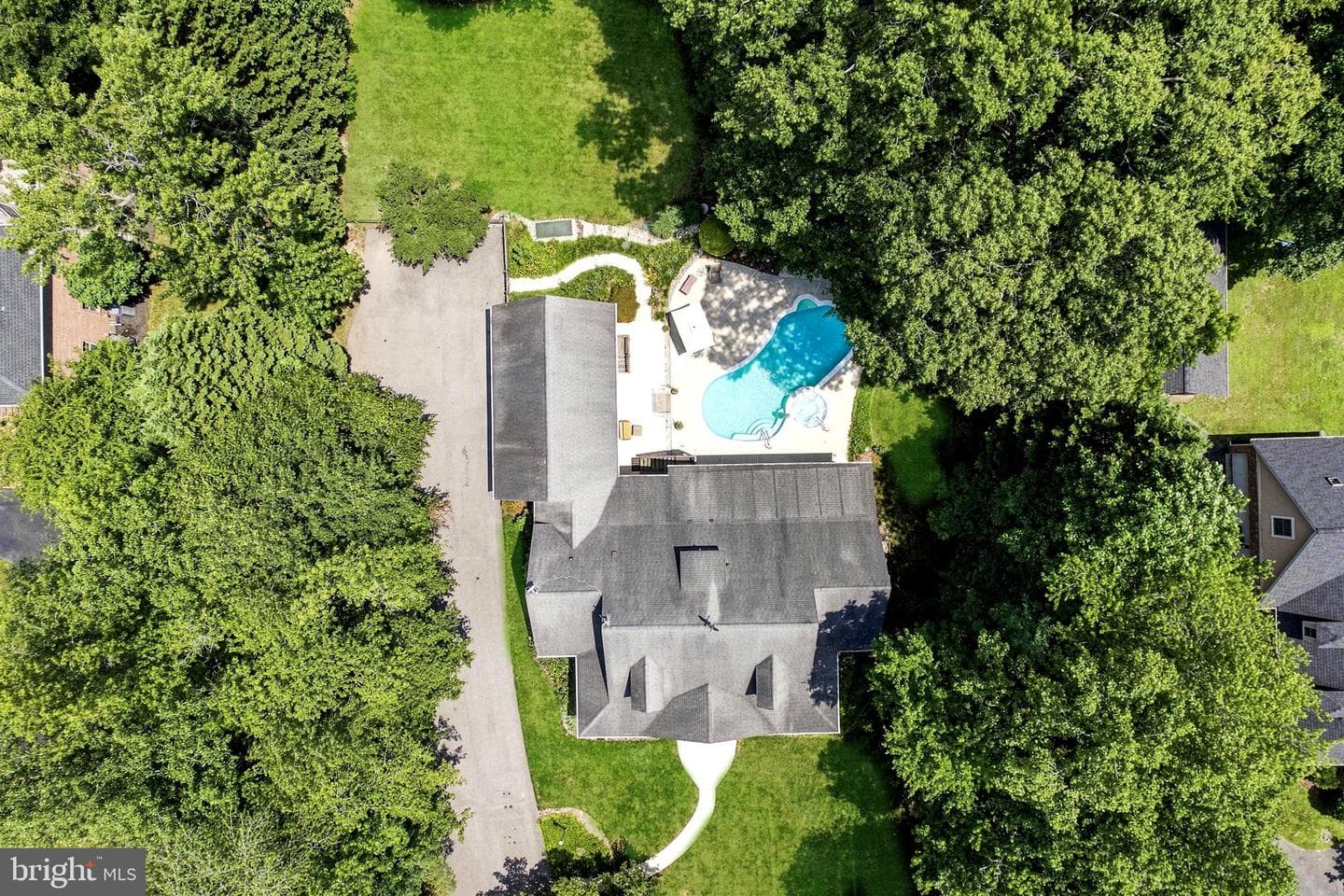 12033 Steven Lane, Dunkirk