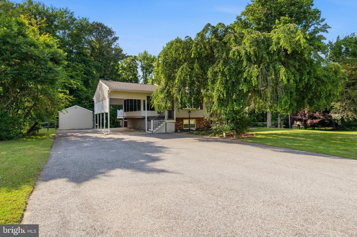 9330 Boyds Turn Road photo 2