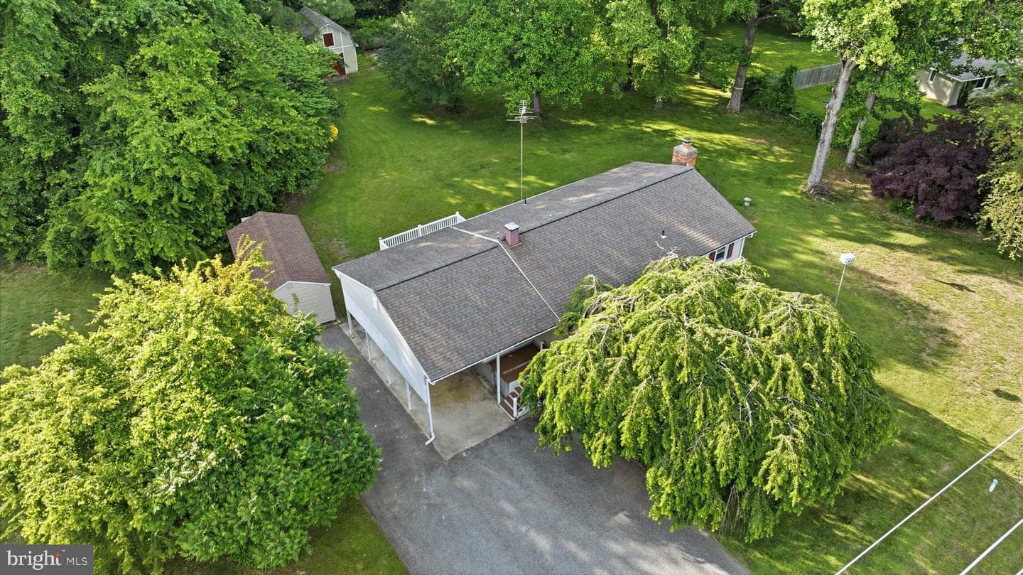 9330 Boyds Turn Road photo 3