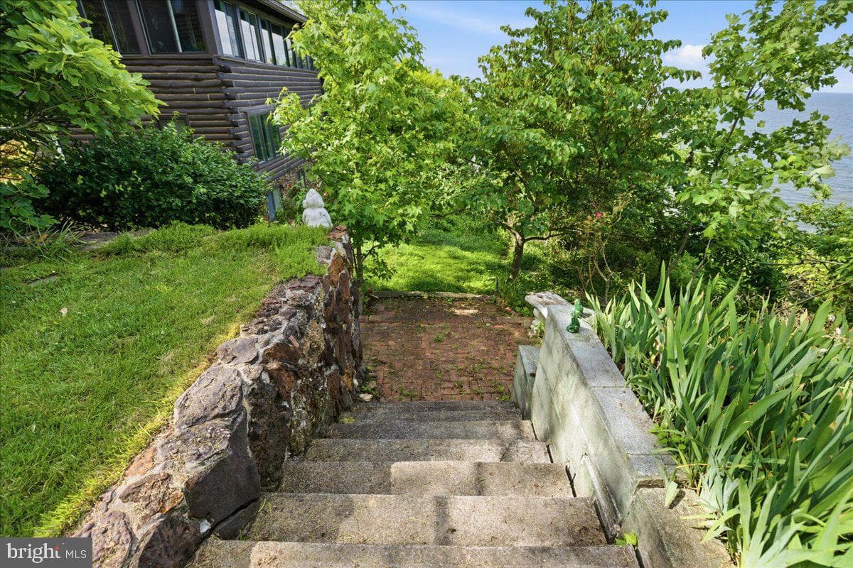 2311 Acacia Road photo 13