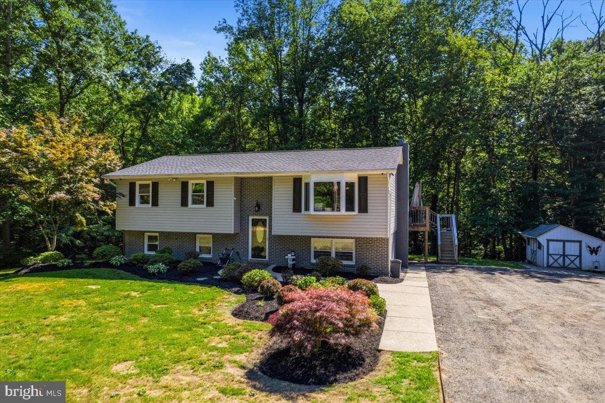 1610 Avery Road photo 1