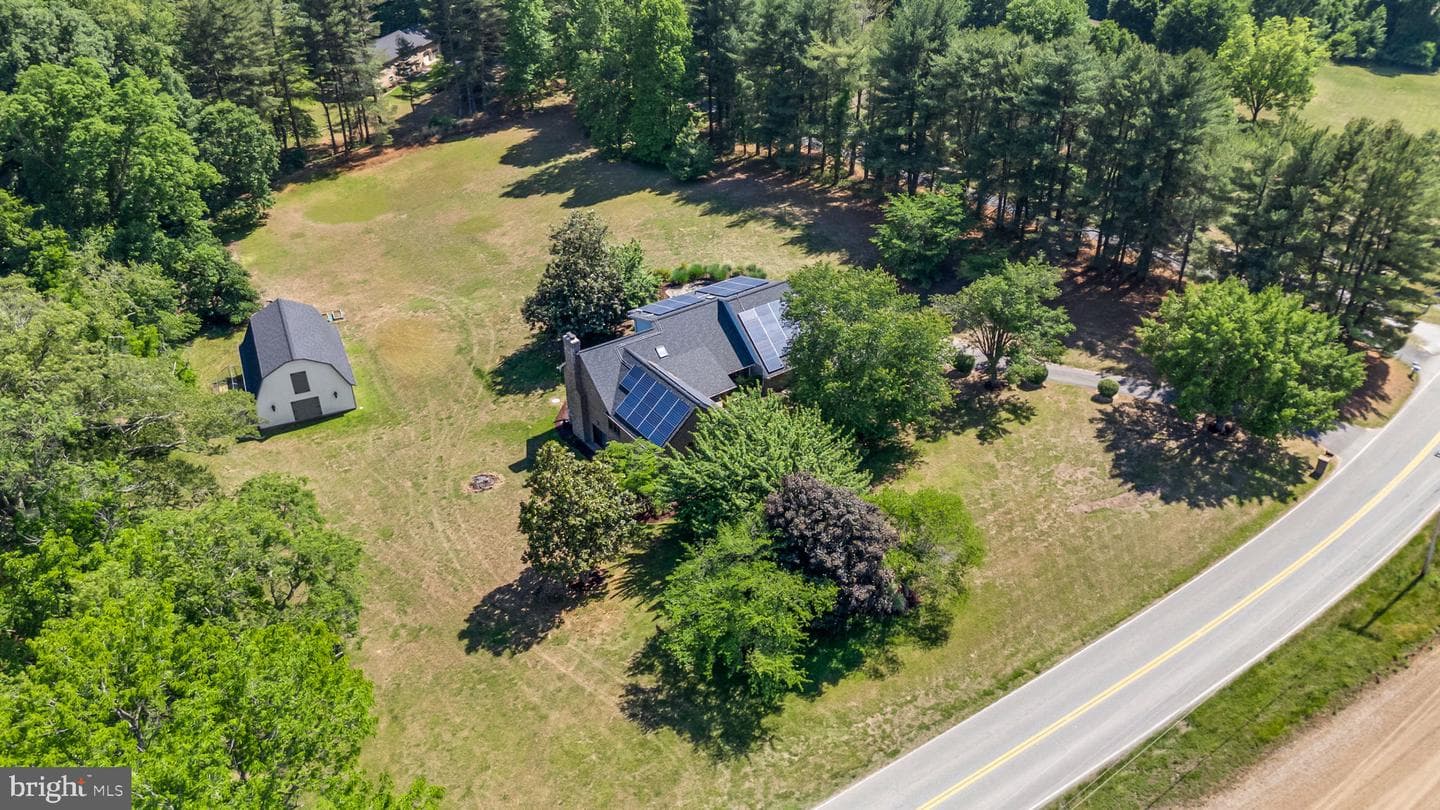 1800 Holland Cliffs Road photo 70