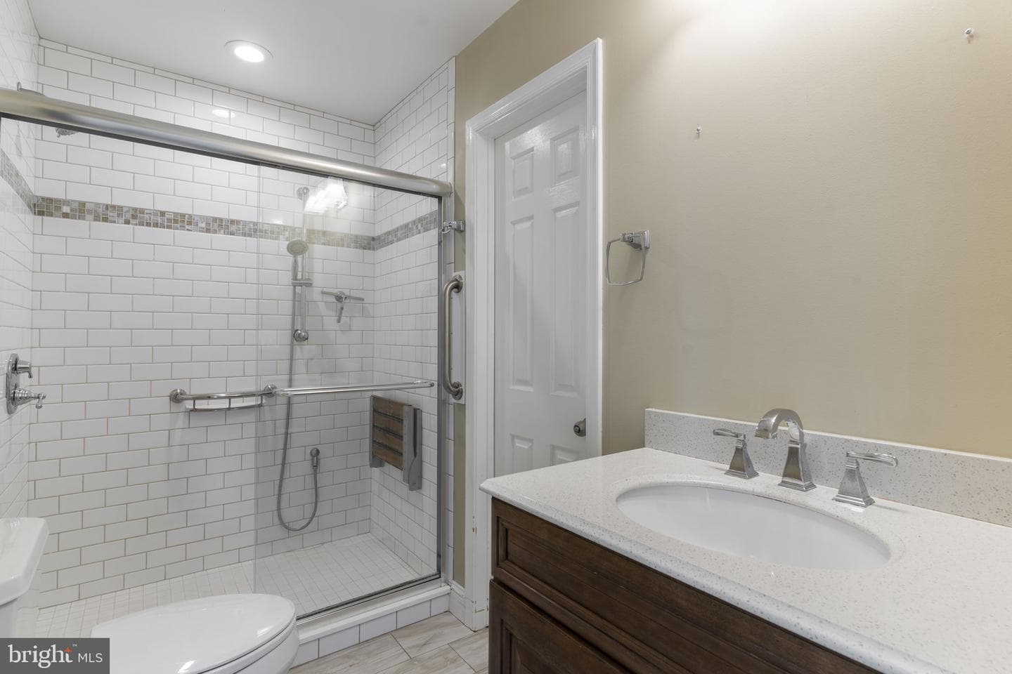 7832 C Street photo 16