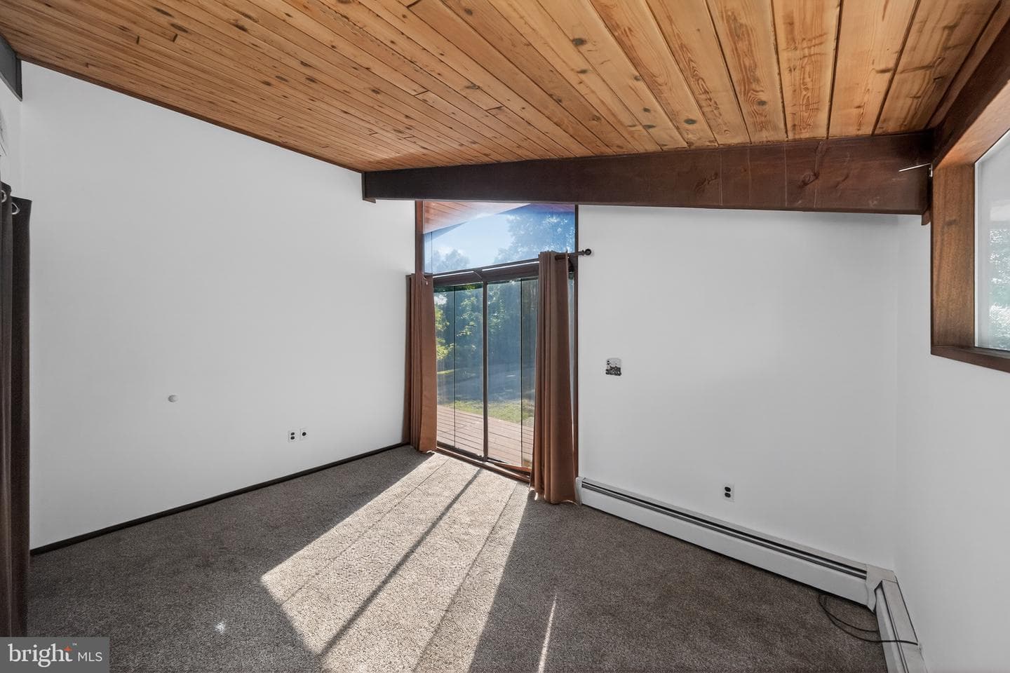 8205 F Street photo 21
