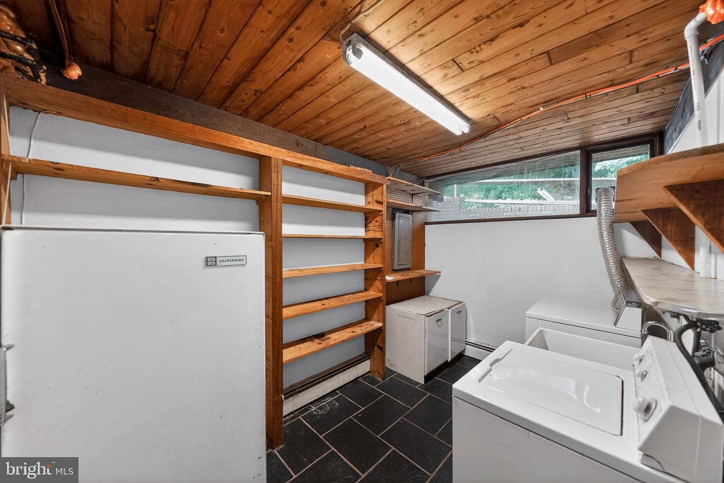 8205 F Street photo 35