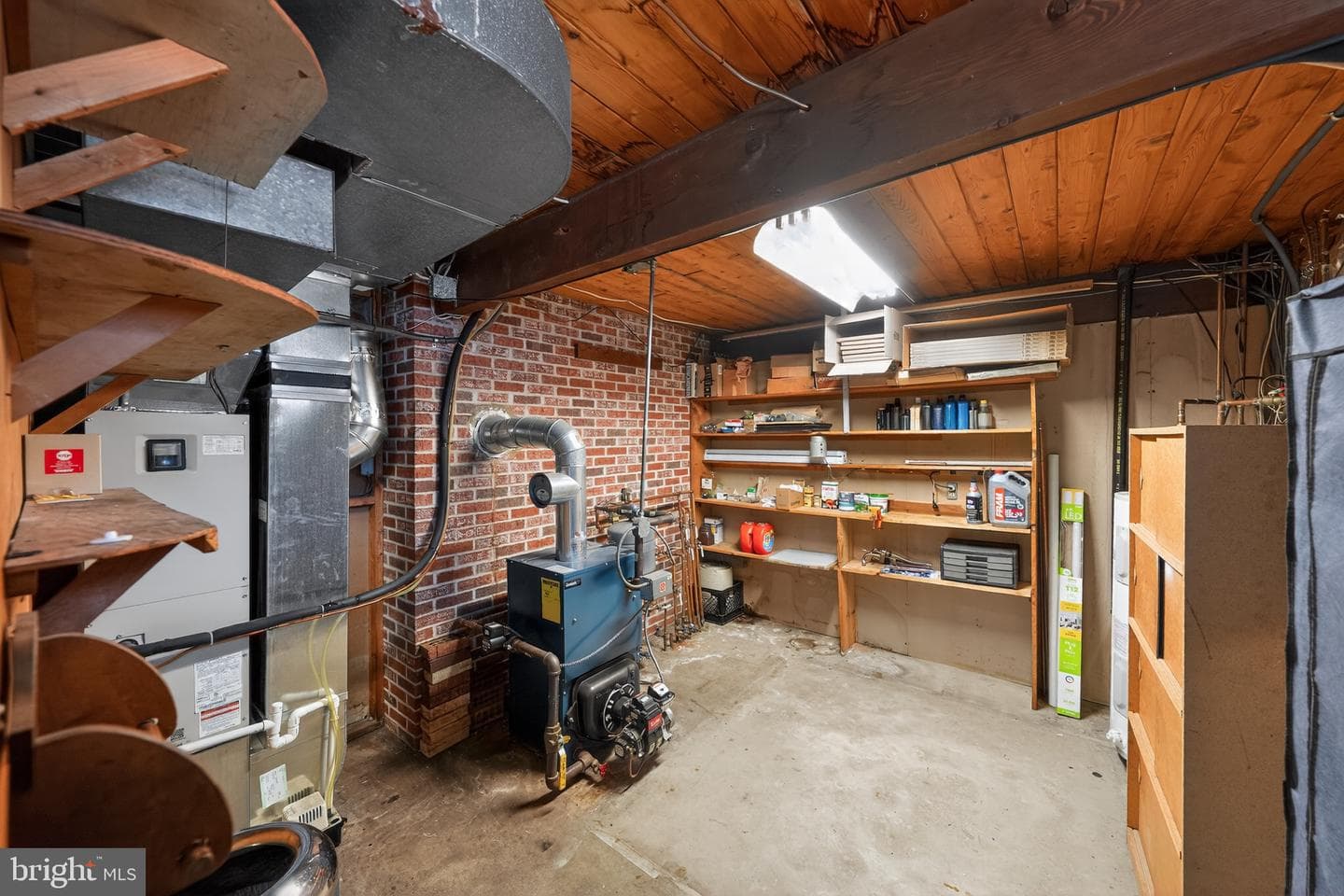 8205 F Street photo 37