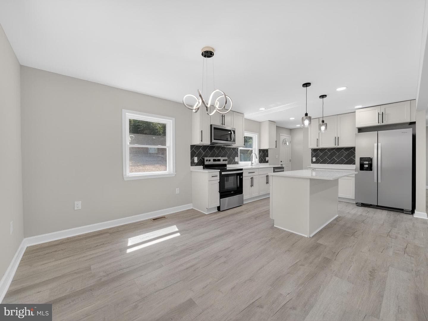 4475 Virginia Avenue photo 11