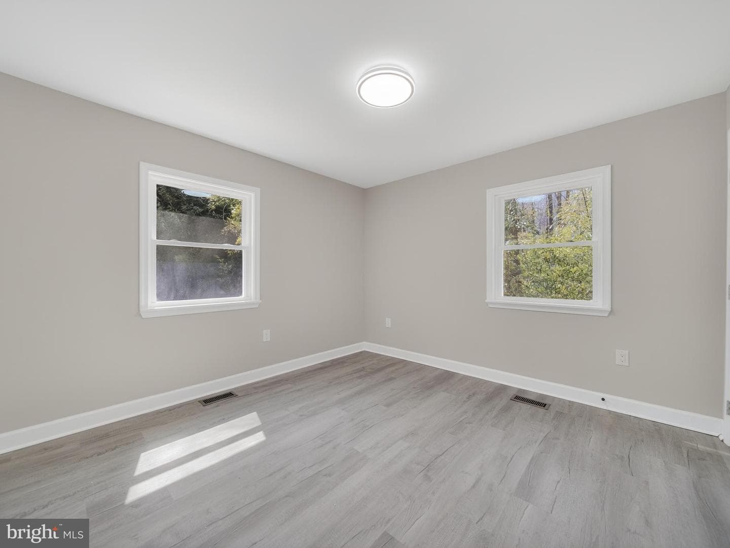 4475 Virginia Avenue photo 20